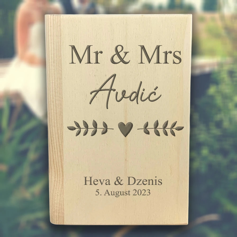 Personalized Piggy Bank "Vine with Heart - Mr & Mrs" | Wedding Savings Book | Wedding Gift