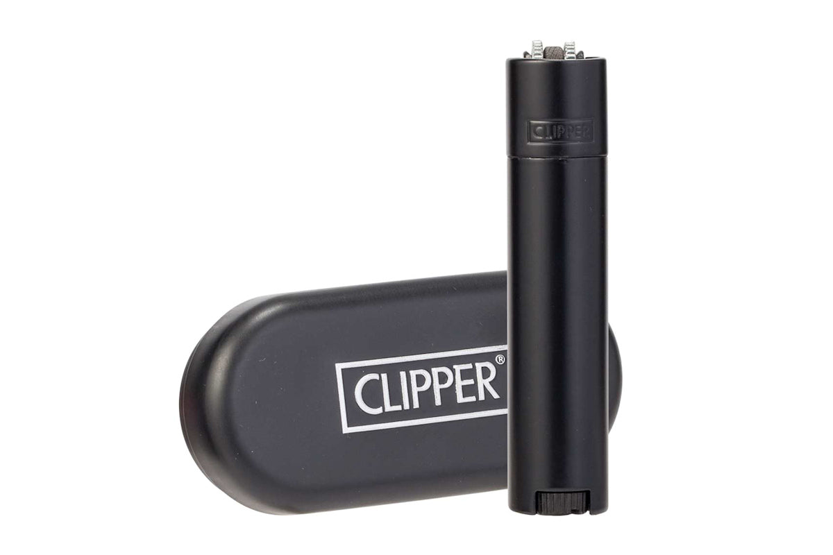 CLIPPER Feuerzeug in Schwarz matt aus Metall, schlicht und nachfüllbar – gratis graviert