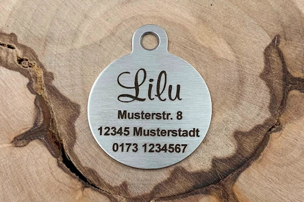 Hundemarke mit Foto Edelstahl Rund - Rückseite Beispiel 3