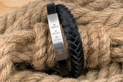 Schwarzes Doppel-Lederarmband mit geflochtenem Zweitband – mit Wunschgravur personalisierbar