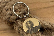 Runder Schlüsselanhänger in Gold aus glänzendem Edelstahl – inkl. Fotogravur