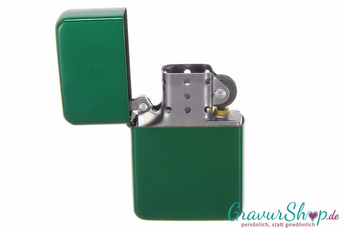 Sturm Feuerzeug green brushed mit Gravur