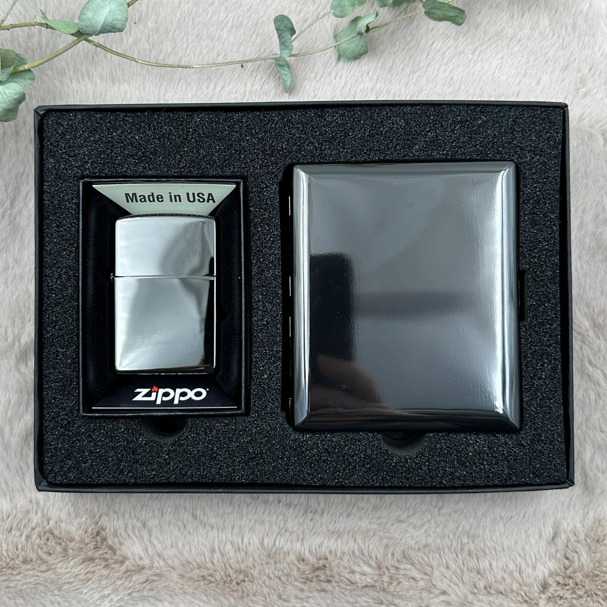 Personalisiertes Geschenkset mit Zippo & Zigarettenetui | Schwarzes Zippo und Etui in Geschenkbox inkl. Gravur