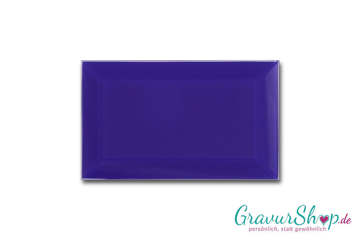 Glasschild in Blau mit Lasergravur