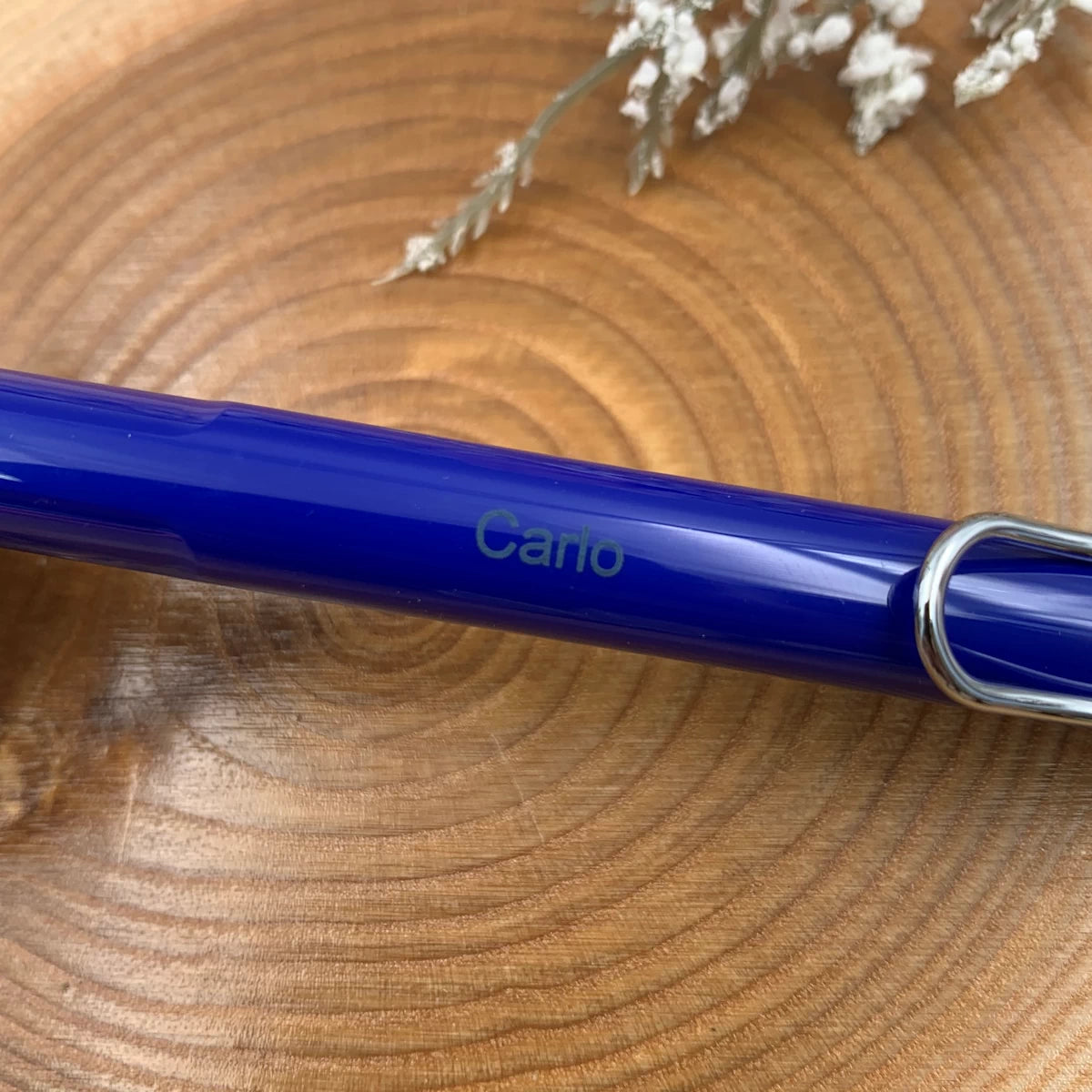 lamy-safari-kugelschreiber-blue-personalisiert-name-muster-carlo