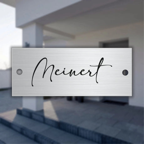 Personalisiertes Aluminium Türschild in den Maßen 50x20mm mit Namens Gravur und Bohrung - Gravurshop