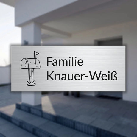 Türschild aus Aluminium mit Gravur – personalisiert, 50 × 20 mm, ohne Bohrung, Muster Briefkasten Name - Gravurshop