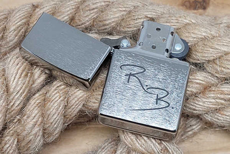 Zippo Chrome Brushed mit Gravur - Muster 2