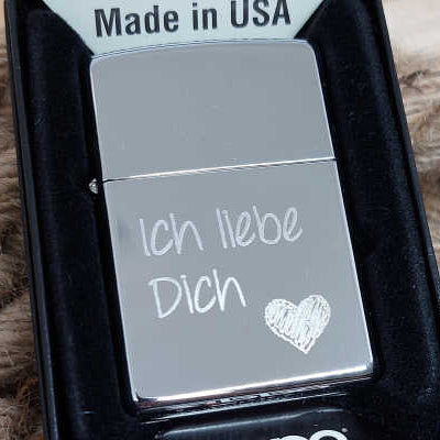 Zippo chrome high polished mit Gravur Ich liebe Dich herz